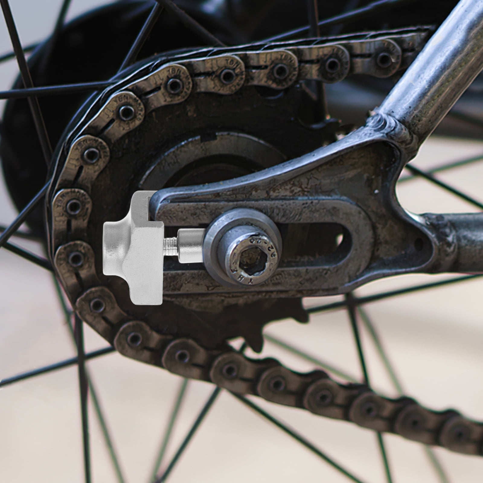 SWETRACE 1Set Mini Bike Chain Tensioner Aluminum Alloy Compact Design for Single-Speed Bicycles 1.4x0.8x0.7in - Image 1