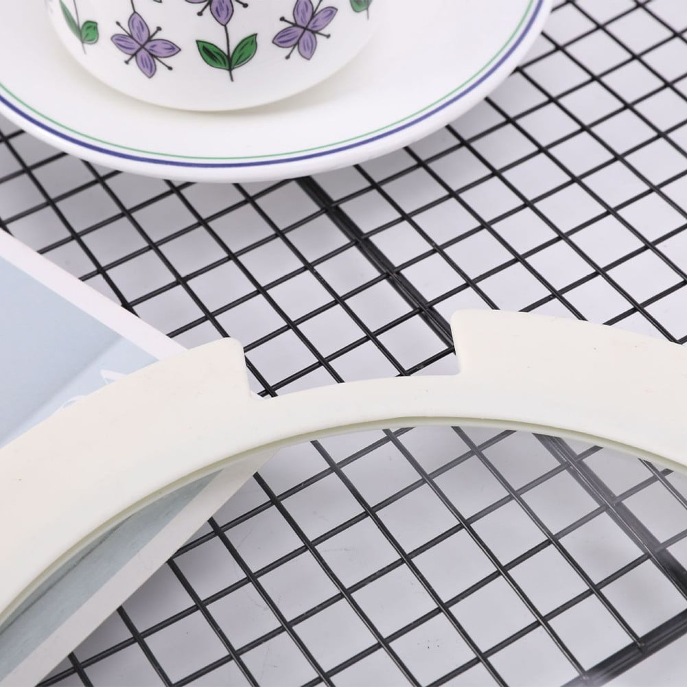 Sleek Black White Silicone Lids Available in Size Range of 18cm to 26cm B 20CM - Image 5