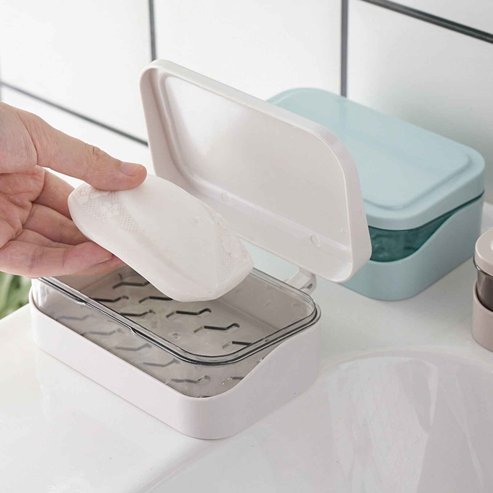 Bar Soap Holder Dish 1 Pack for Shower, Travel Soap Case with Lid for Gym, Camping Essentials, Travel Size Toiletries, Portable, Leakproof 4.72