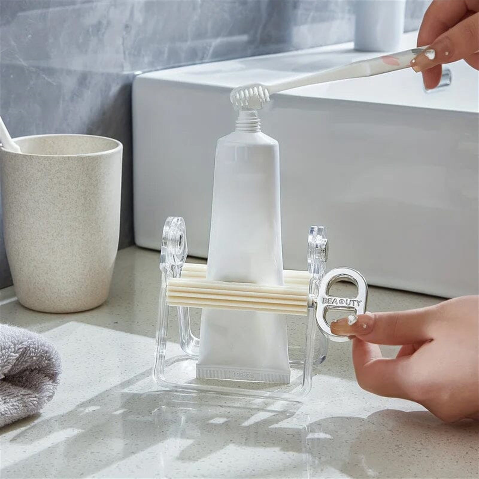 Luxury Paint Tube Squeezer Wringer Tool - Rolling Tube Squeeze Roller for Toothpaste - Toothpaste Tube Squeezer for Artists, Hair Salons, Painters - Daily Living Essential, (Black) 3.39x4.13x3.78 3.39