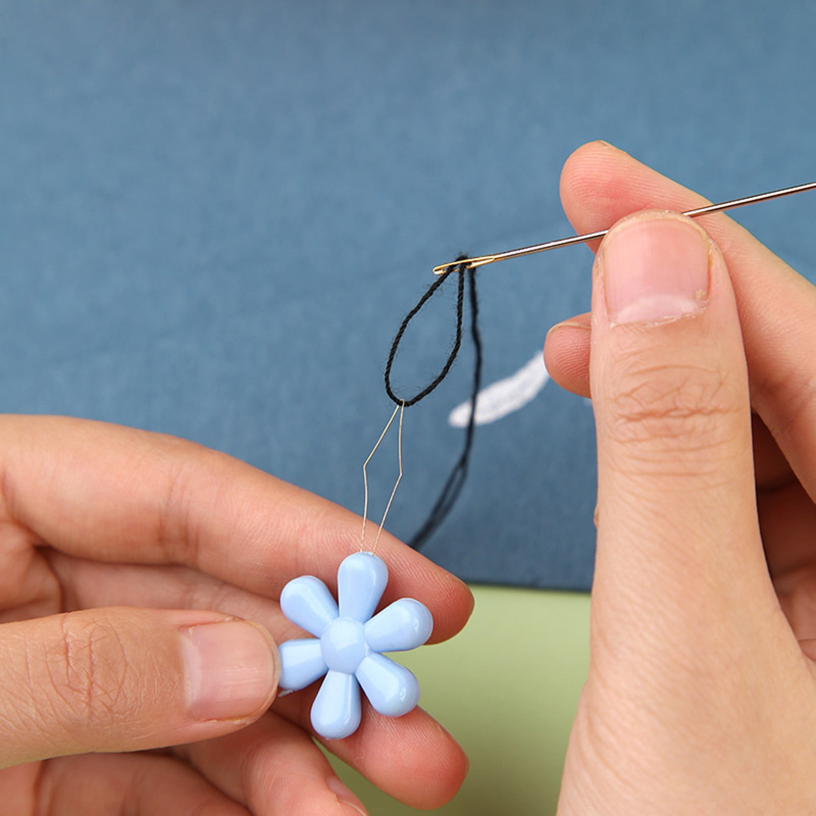 CGZQFEI Embroidery Needle Threader Tool Plastic Flower Head Sewing Machine Needle Threader for Hand Sewing Cross Stitch Craft Knitting Quilting (Mix Colors) One Size Pink1 - Image 7