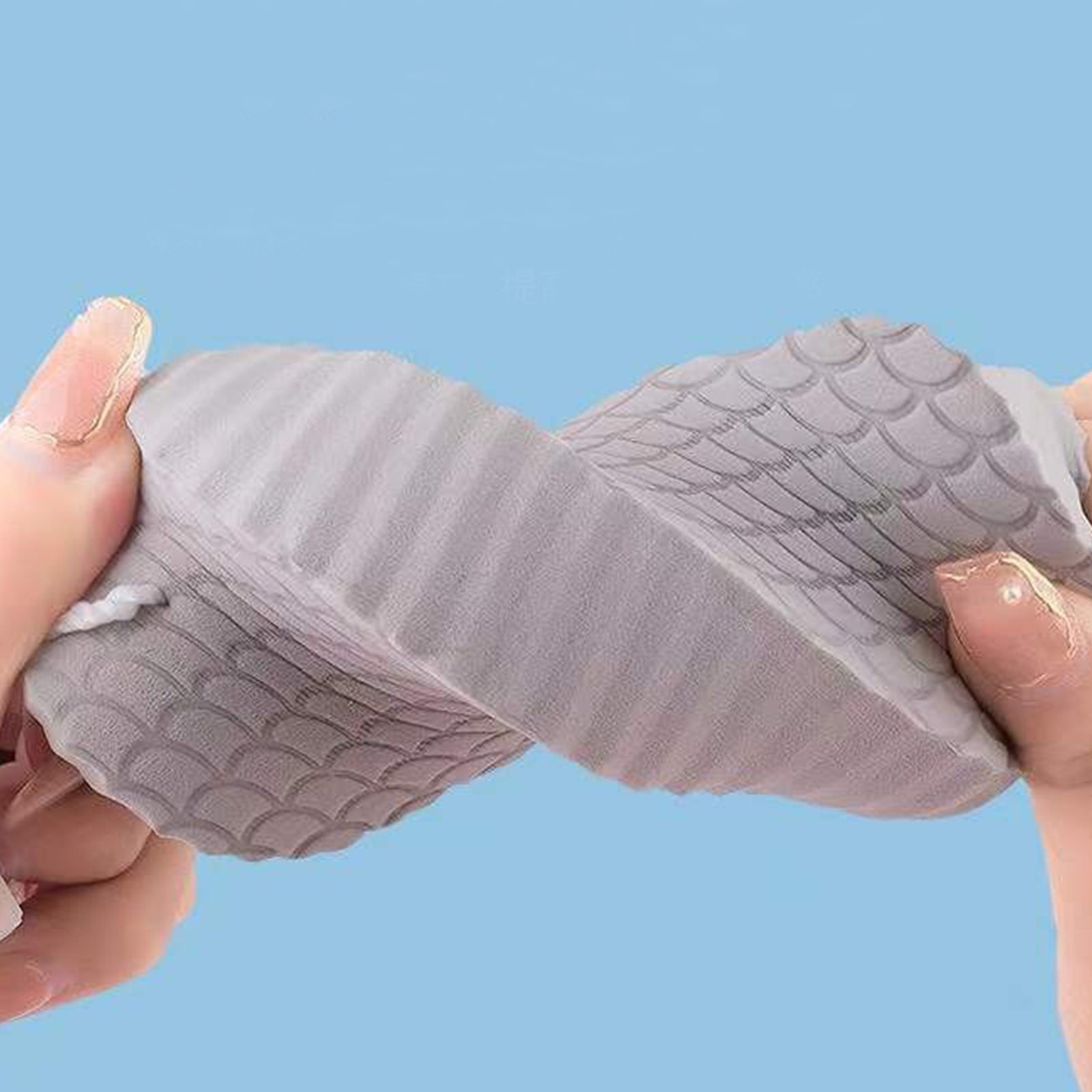 Magic Exfoliating Bath Sponge,3D Super Soft Exfoliating Bath Sponge, Skin Friendly and Reusable for Adults Children and Pregnant Women (Grey) 2.76x5.51x1.18 2.76