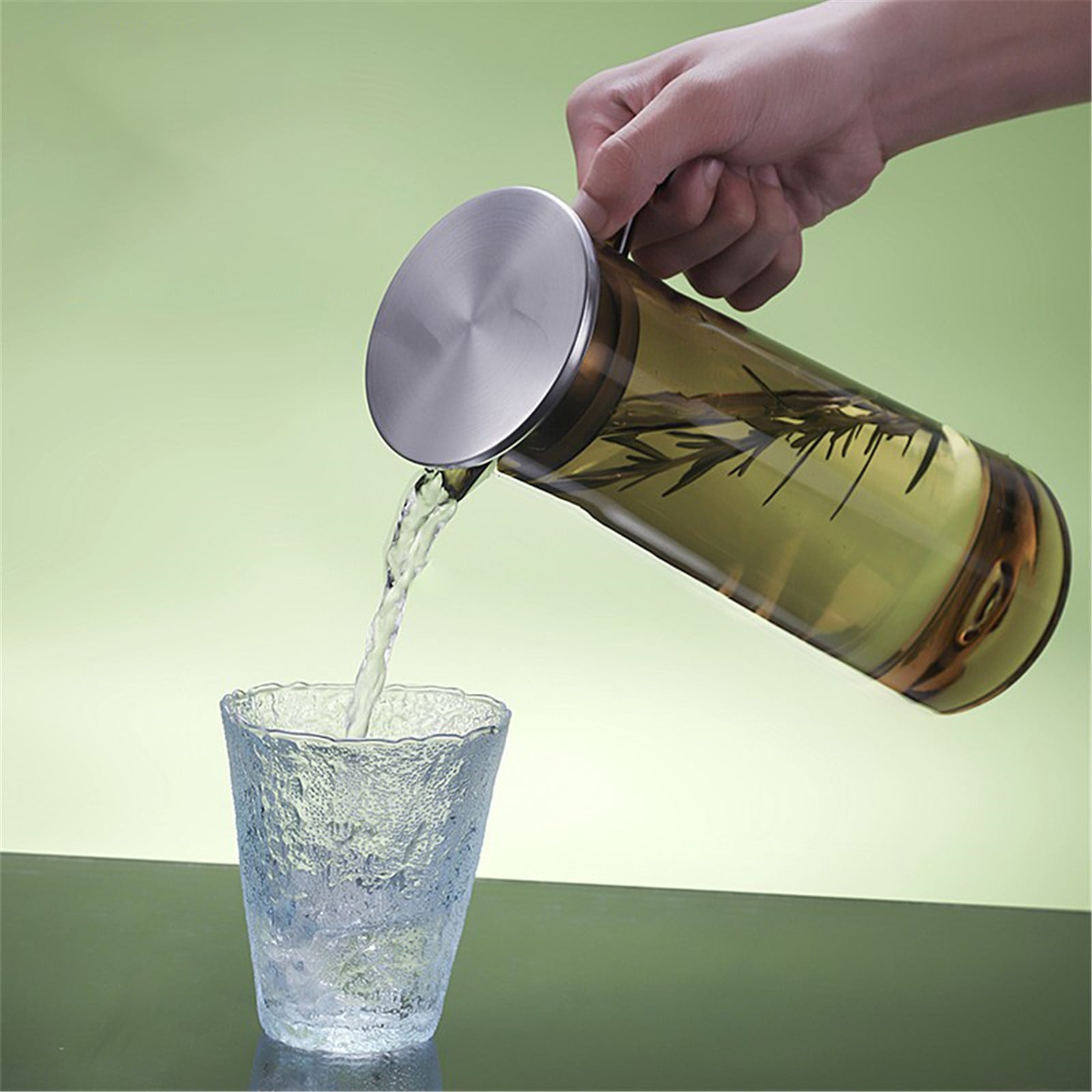 Glass Pitcher with Lid, Easy Clean and Heat Resistance Borosilicate Glass Jug for Hot or Cold Water, Milk, Ice Tea and Juice Beverage, 1 Pcs, 33.8 Oz, 9.44x3.54 10.03