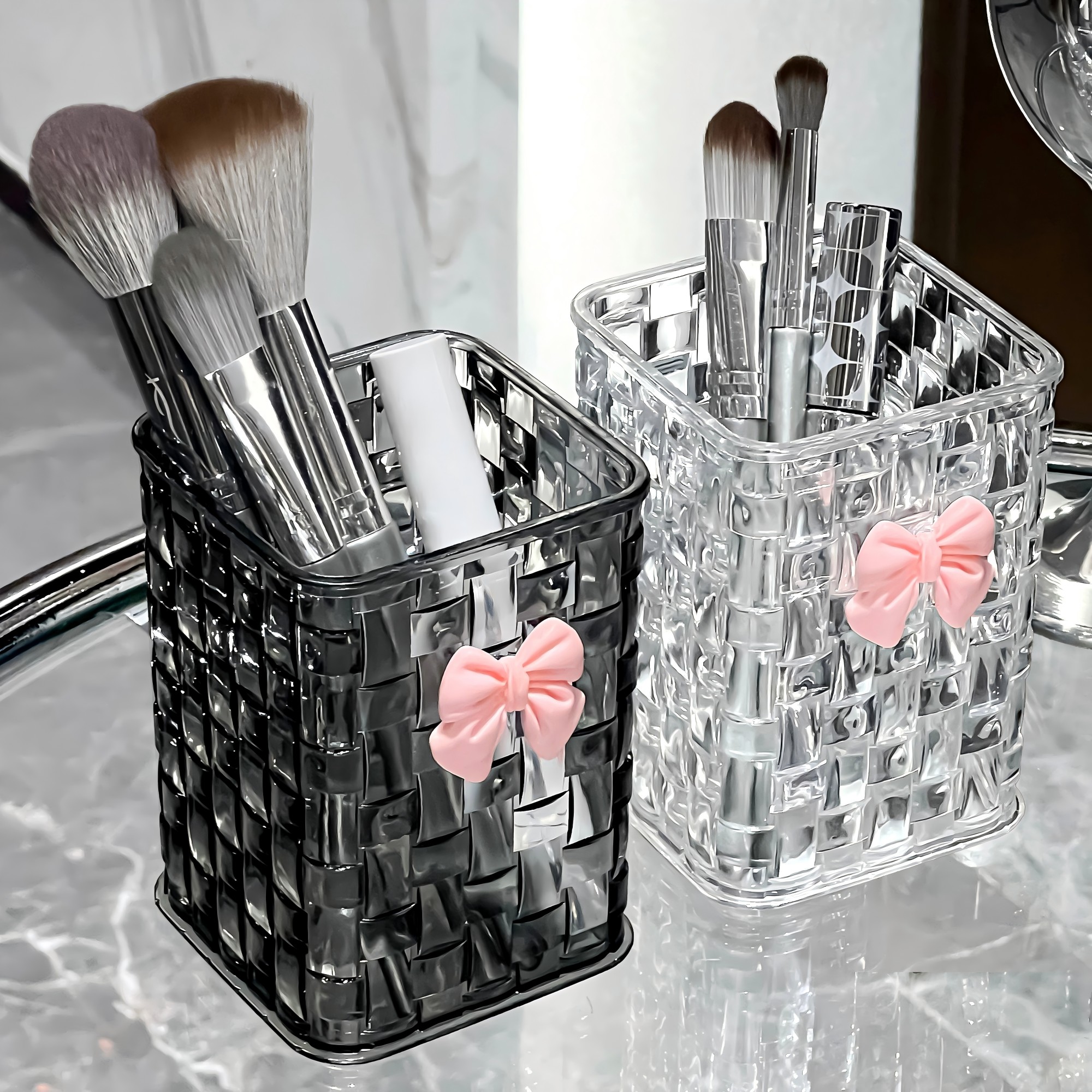Desk organizer - Organizer - Storage basket - Storage box - Desk accessories - Desk organizer pen tray - Desk organizer pen tray - Bathroom cabinet - Bathroom furniture - Bow - Transparent white - 1 piece - Image 7