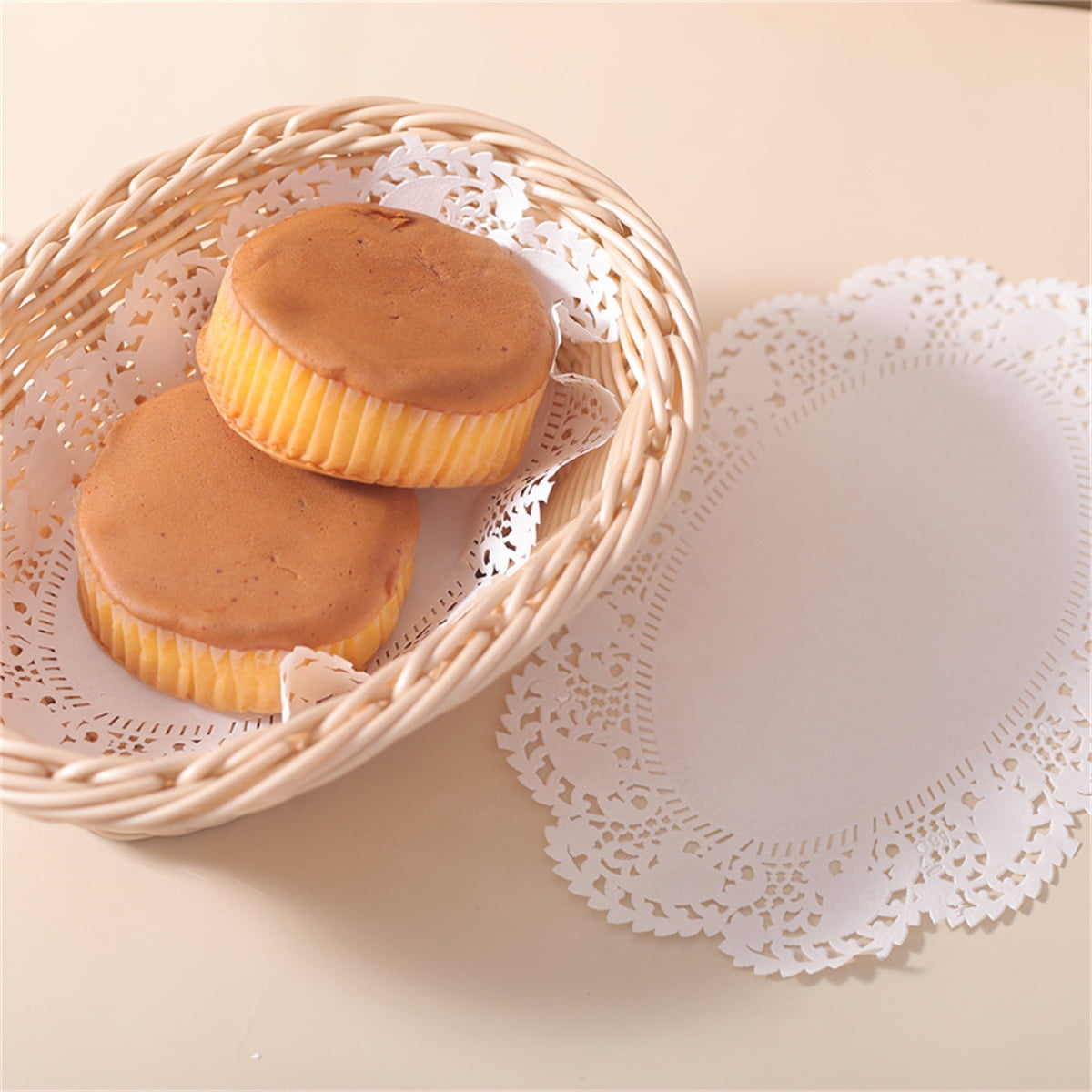 Lace Paper Placement, 12 inch Round White Paper Placement, Disposable Paper Placemats, for Wedding, Birthday, Cakes, Desserts, Tableware Food Decoration, Pack of 100 - Image 4