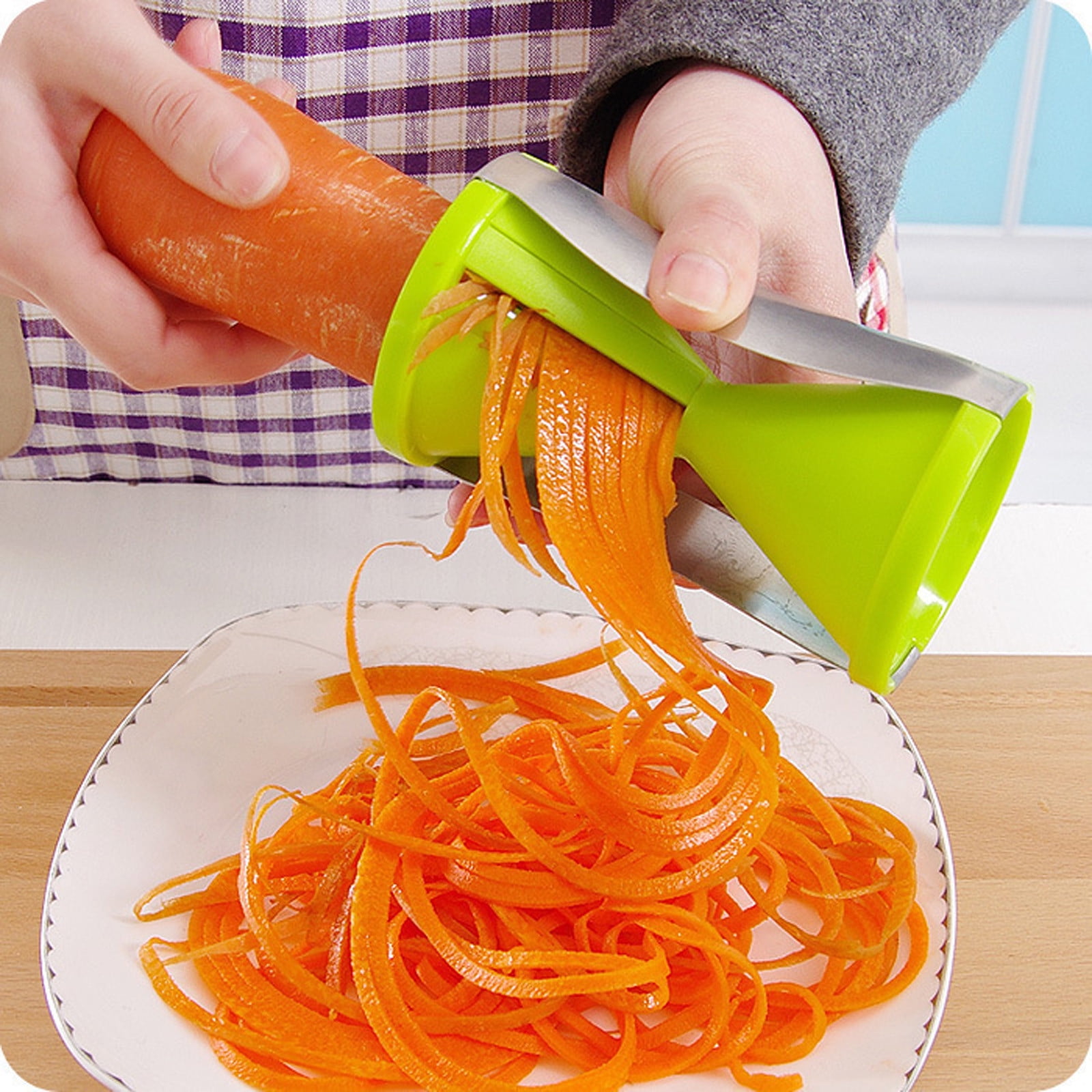 Darzheoy Spiralizer, Stainless Steel Vegetable Cutter for Large or Small Veggie Spaghetti Zucchini Carrot Pasta Noodle Maker Green - Image 4