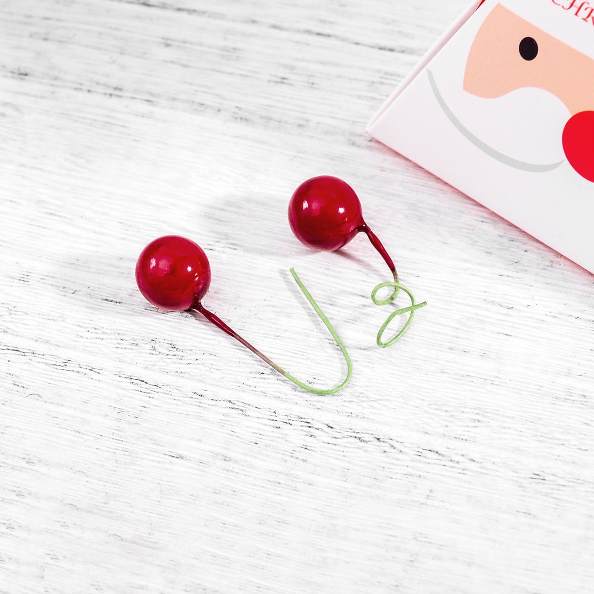 HOOWIFFY 100 Pcs Christmas Artificial Red Berries for Holiday Home Decoration, Realistic Faux Berry Garland Accents - Image 6