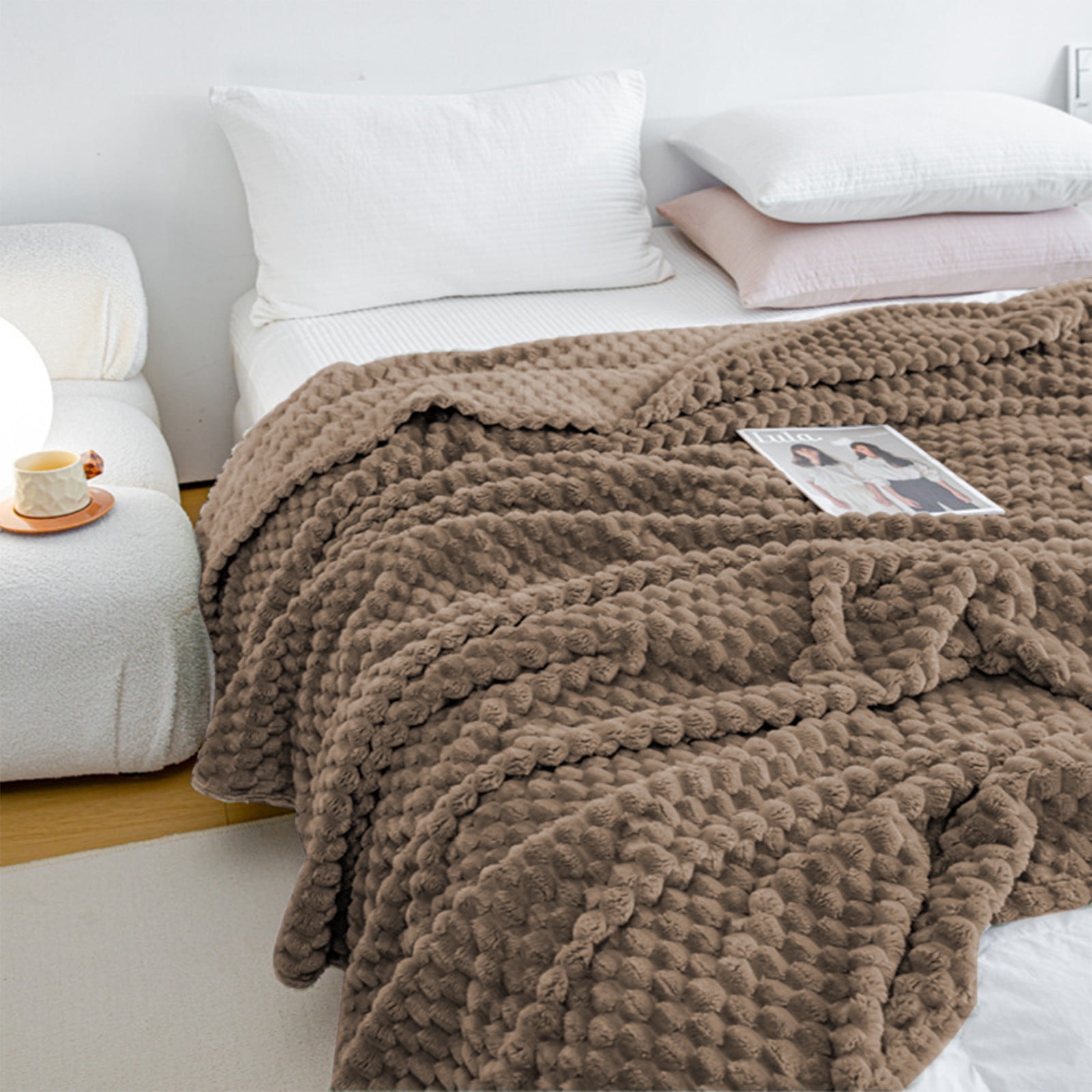 Kdkad Cooling Blanket, Summer Ice Soft Double Sensation Ice Cool Summer Cool Blanket, Cooling Blankets Absorbs Body Heat to Keep Cool on Warm Night, Ultra-Cool Lightweight Blanket 39.4×47.2 in Coffee - Image 6