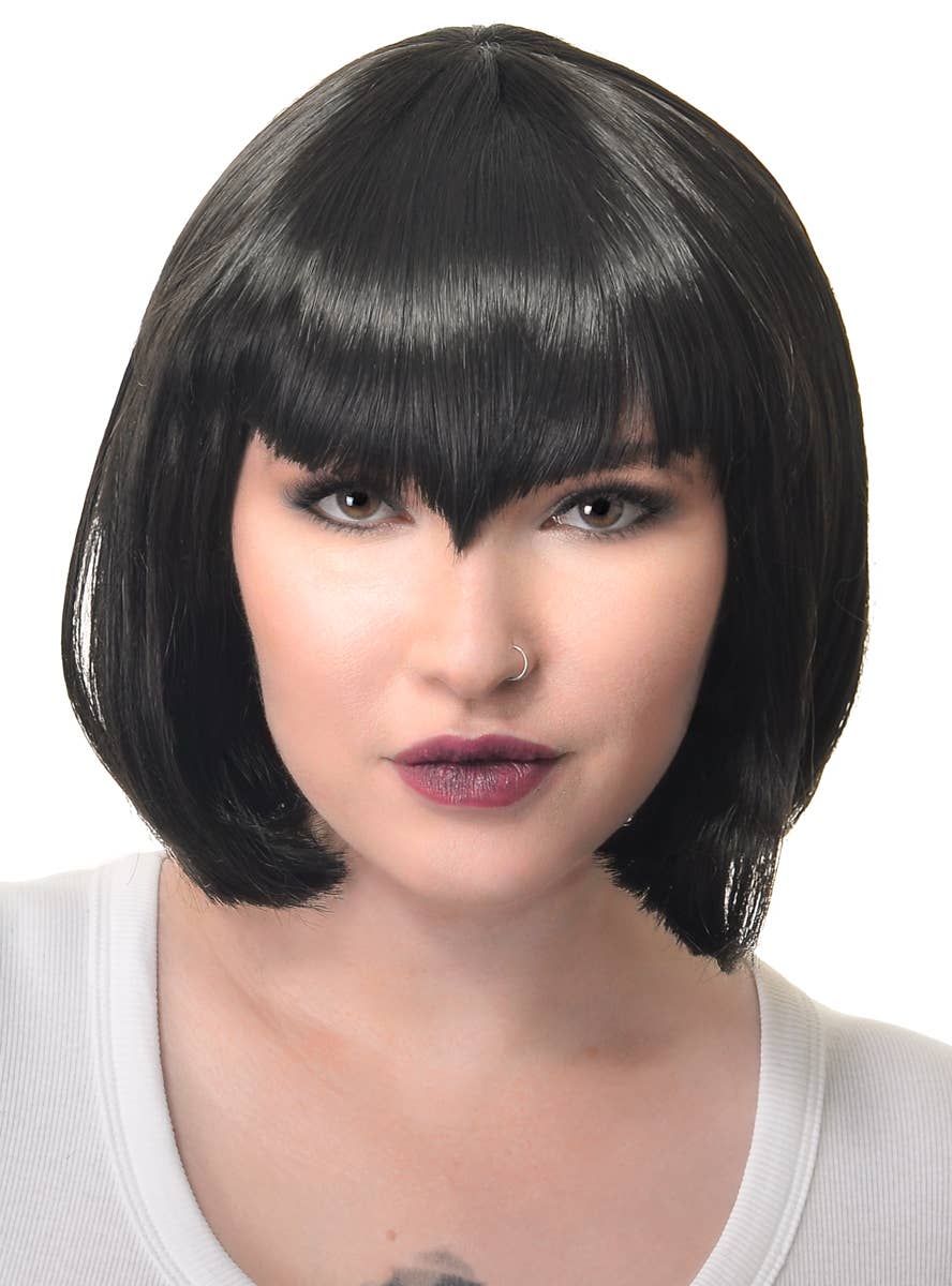 Deluxe Womens Black Vampire Bob Wig with V Fringe - Image 1
