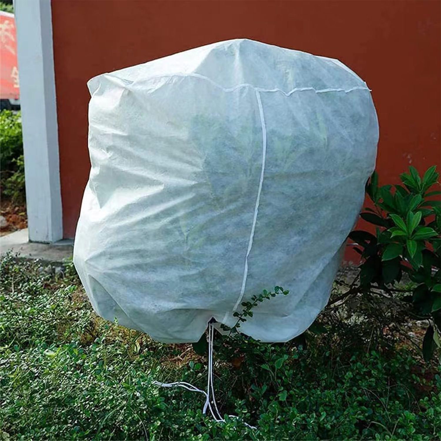 2 Pack Rounded Top Plant Covers Freeze Protection for Winter, 60*80cmTree Frost Protection Blankets Outdoor With Zipper/Drawstring, for Shrub Bush Fruit Tree Potte(White) - Image 4