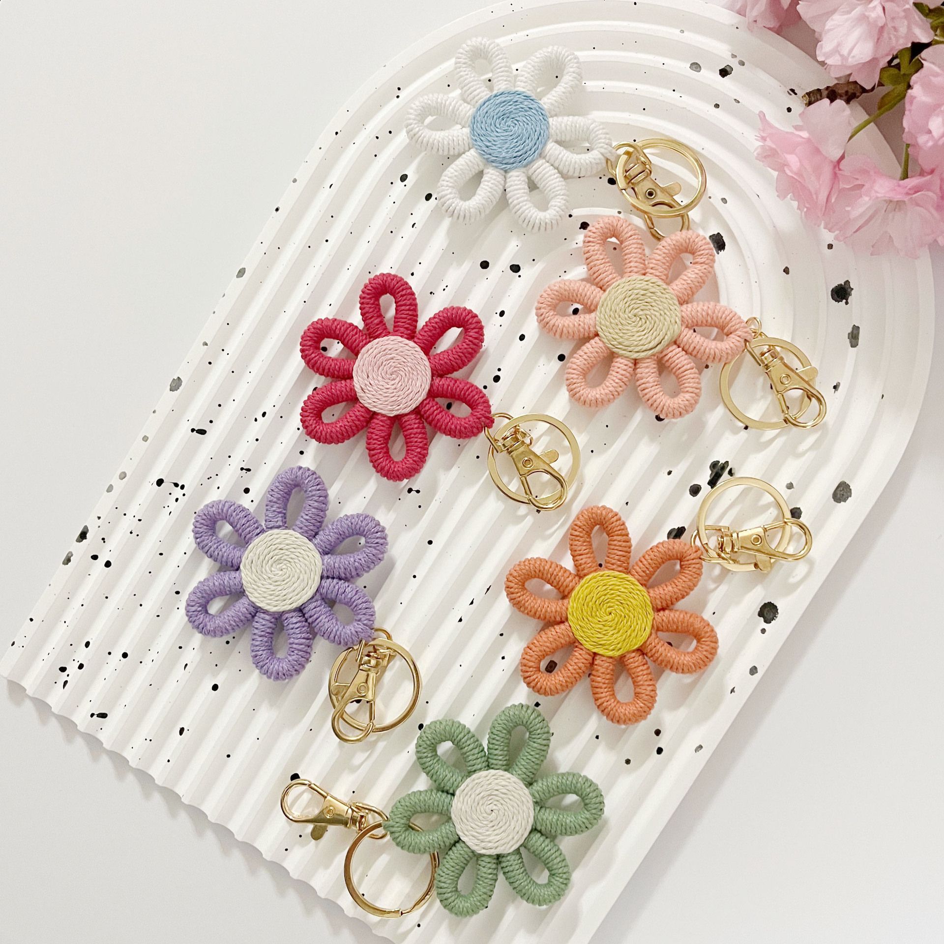 12 Pcs Daisy Party Favors Boho Woven  Flowers Keychains Daisy Keychain for Boho Themed Birthday Carnival Party Return Gift - Image 3