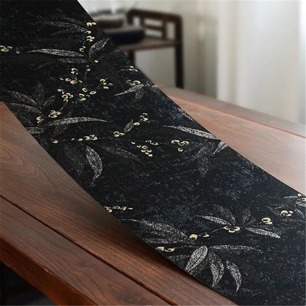 Flower black placemat, tablecloth, autumn/winter floral leaf, spring plant tablecloth, suitable for dinner and wedding decoration (28 * 150cm) - Image 2