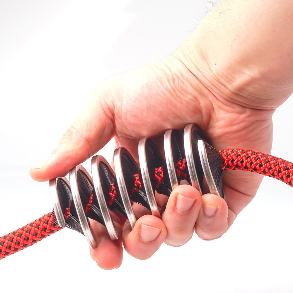 Health Gear Rope Brush, Rope Cleaner Climbing, Nylon Stainless Steel Climbing Rope Cleaner, Black Rope Cleaning Brush for Rope Way Mountaineering Cave Exploration Aerial Work - Image 2