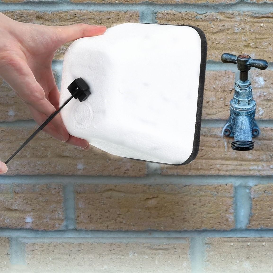 Outdoor Faucet Covers for Winter, Easy to Install Insulated Foam Protector Against Freeze for Outside Faucet Water Spigot Garden Hose Bib, 2 Pcs - Image 3