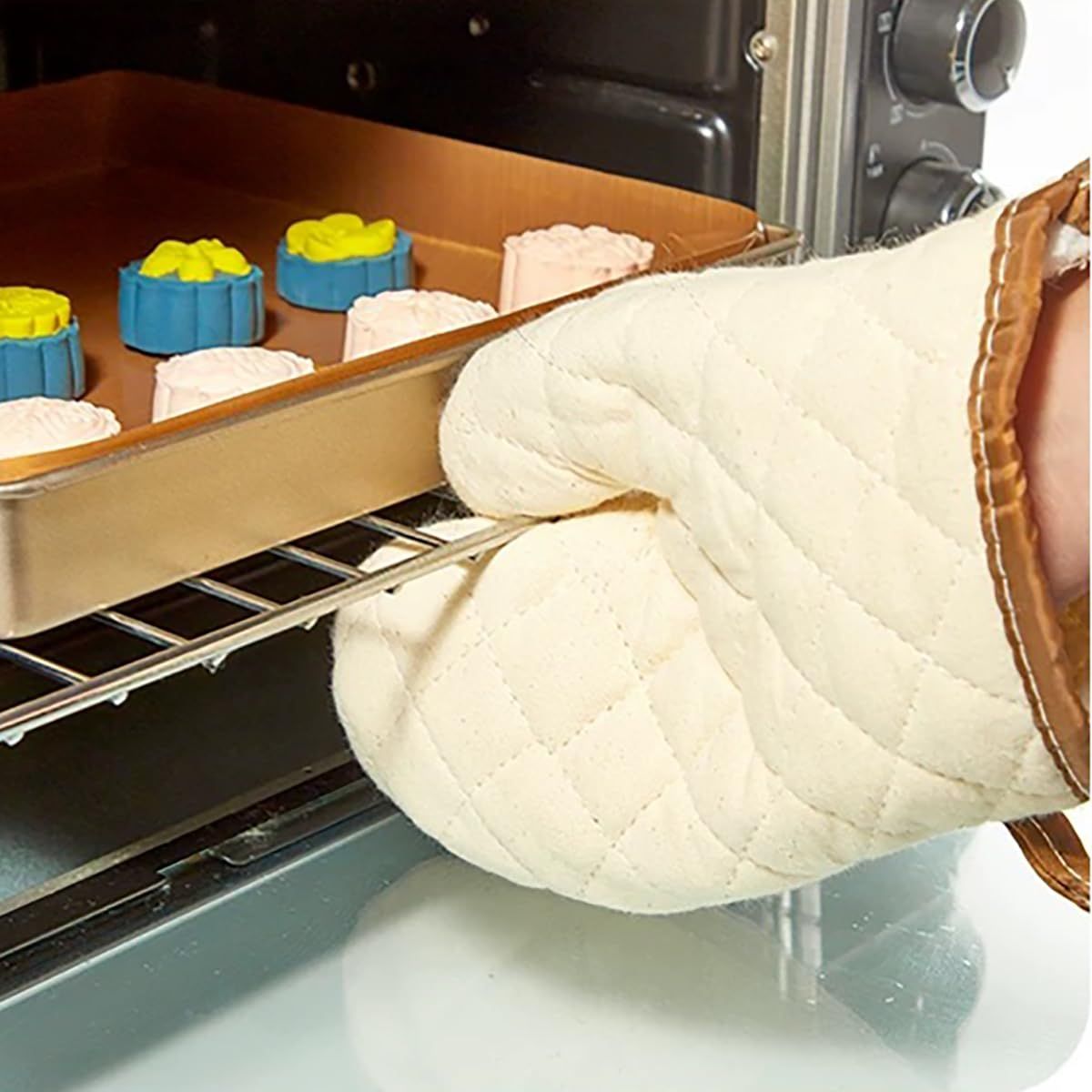 Cotton Oven a pair , High Heat Resistant Microwave Gloves, Kitchen Mitts for Baking,Cooking, BBQ, Small - Image 3