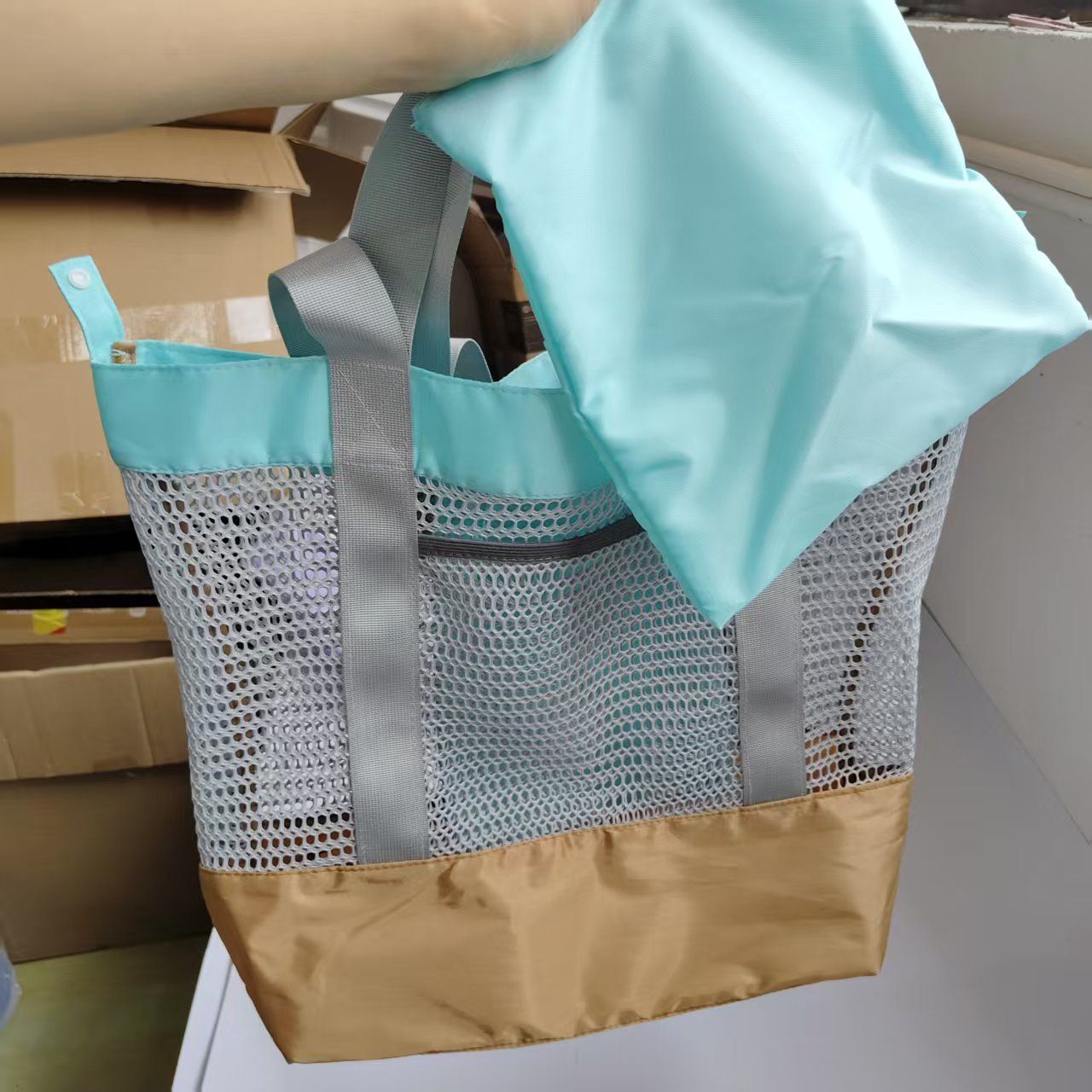 Large Mesh Beach Bag, Vacation, Pool, Shopping, & Travel Tote - Foldable w/Storage Pockets for Women, Men & Families（yellow） - Image 3