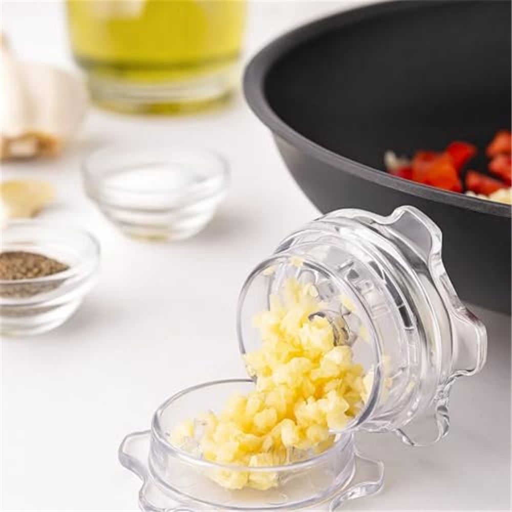 Garlic Twister 4th Gen – Garlic Mincer & Garlic Press in One - for Ginger, Herbs, Nuts & more, BPA-Free, Dishwasher Safe, 3–5 Clove Capacity - Clear - Image 4