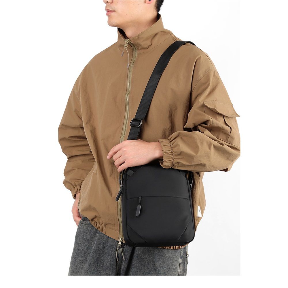 Crossbody bag for men, Small messenger bag with zipper and adjustable shoulder strap, Slim Shoulder Bag with Pocket, Black - Image 4