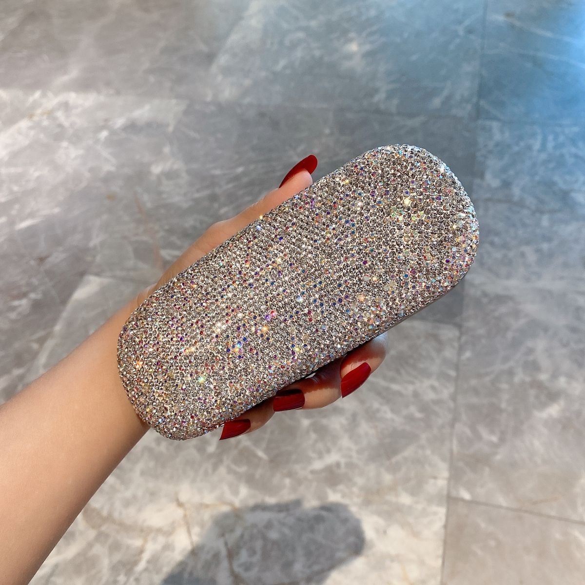 Hard Shell Glasses Case Sparkly Crystal Eyeglass Case for Women Portable Protective Case for Sunglasses - Image 2