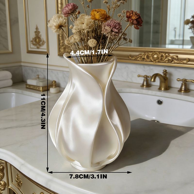 3D printed petal vase, silk white - Image 2