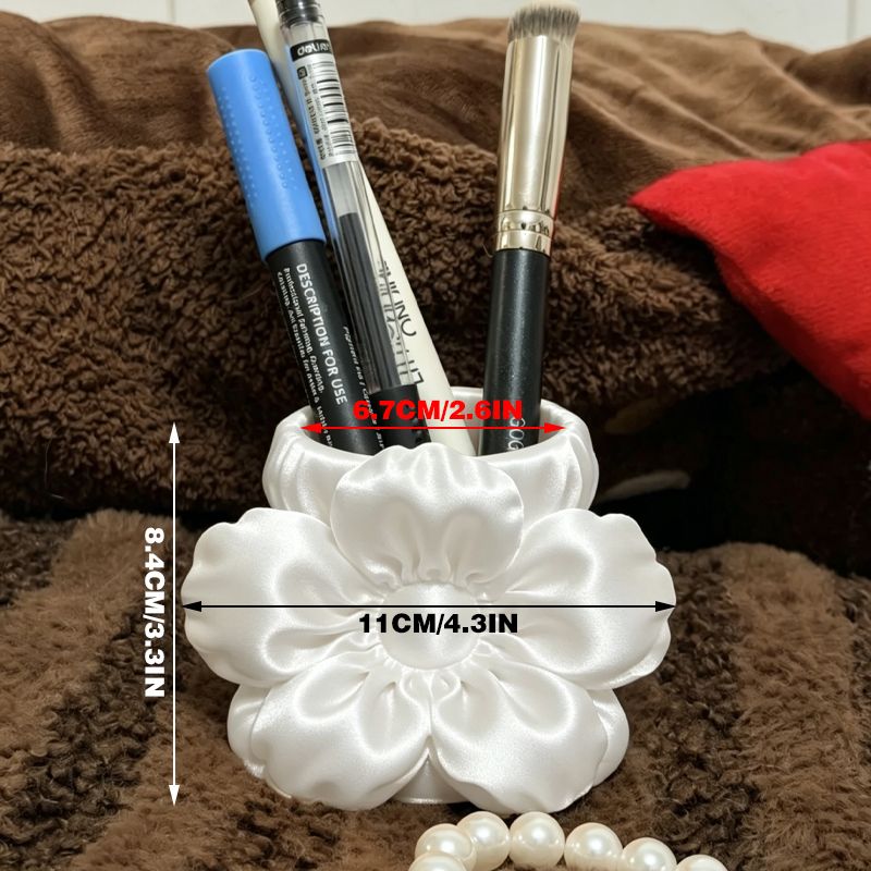 3D printed silk flower pen holder, white silk - Image 2