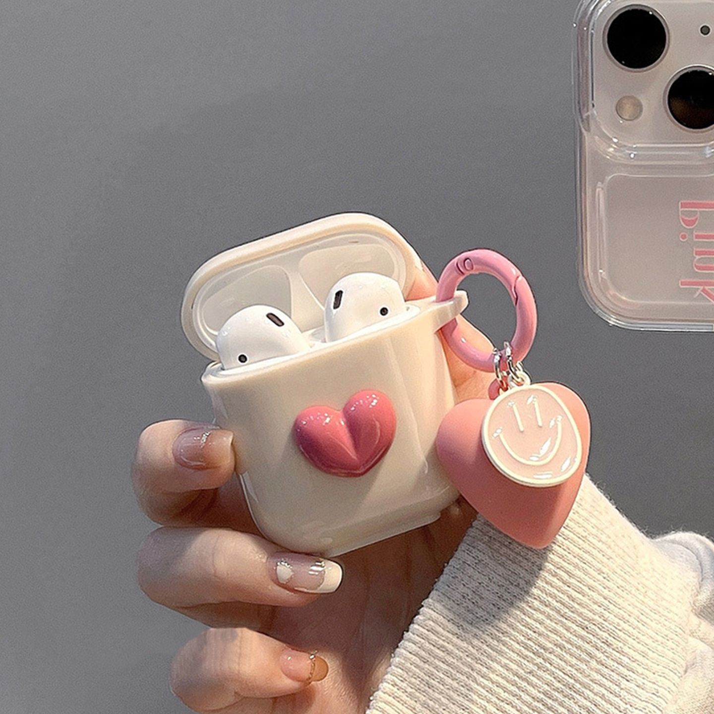 Beige shell + smiling heart pendant AirPods 4 - Image 5