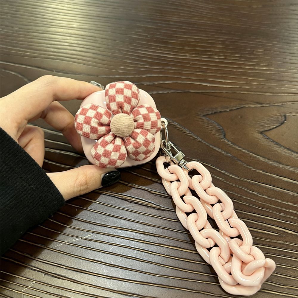 Bow Brown Bear [Beige Shell] + Beige Bear Chain AirPods Pro 2 - Image 4