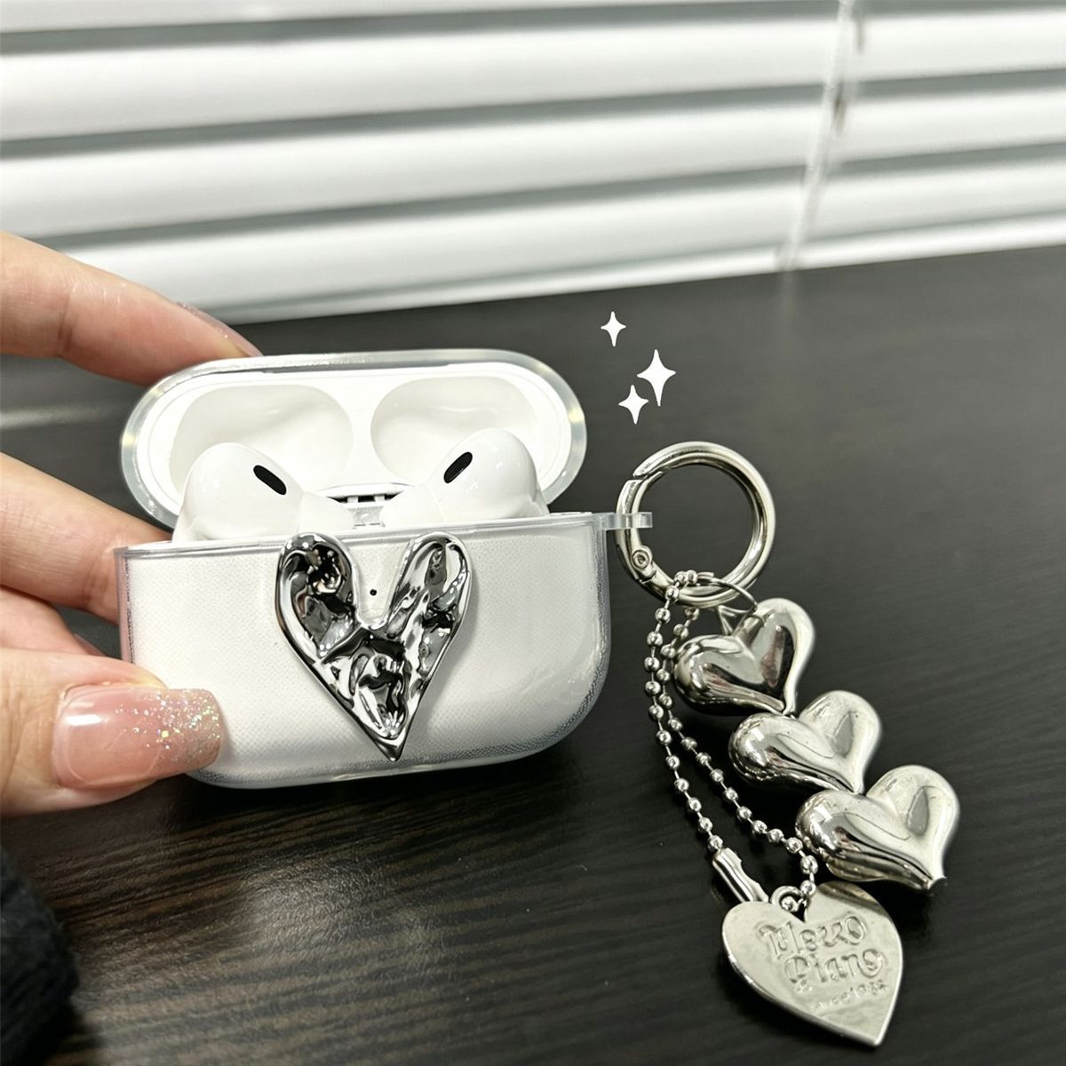 Irregular Heart Transparent Shell + Three Hearts Apple AirPods 4 - Image 4