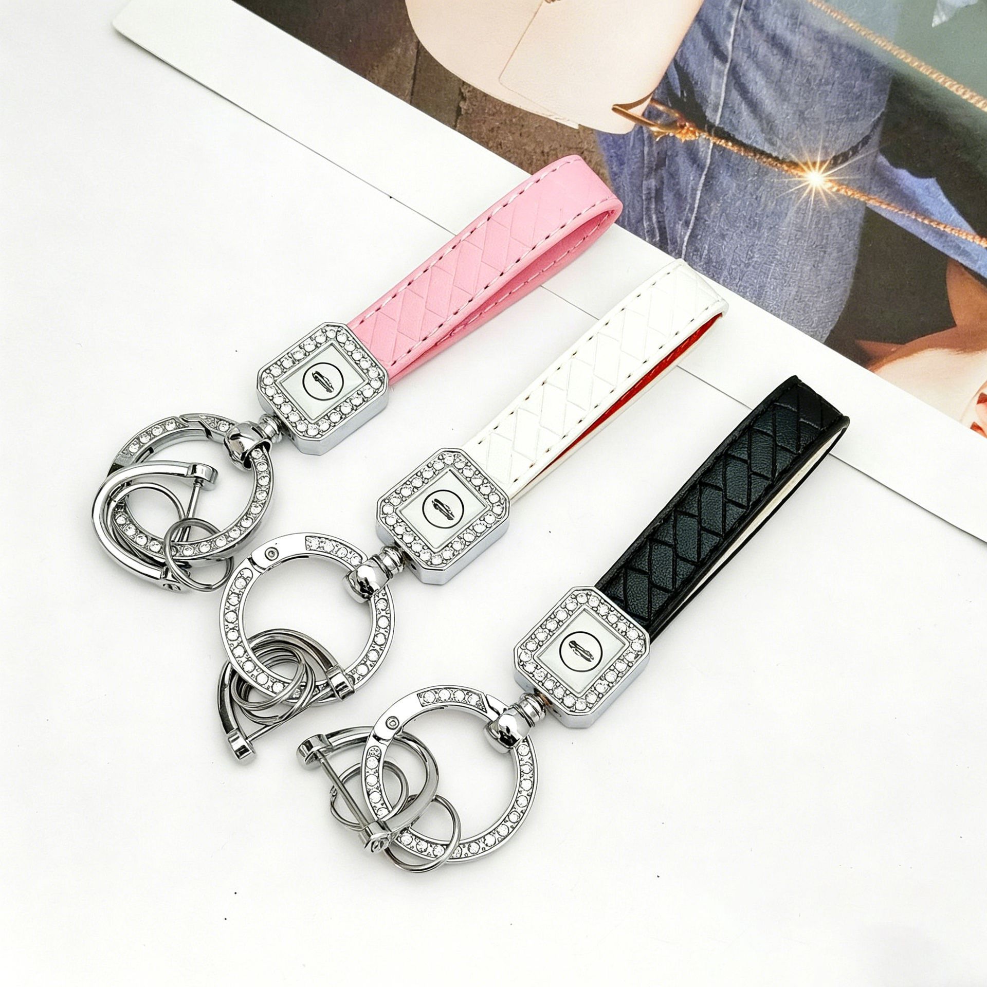 Silver Hardware White 25 Pack - Image 2