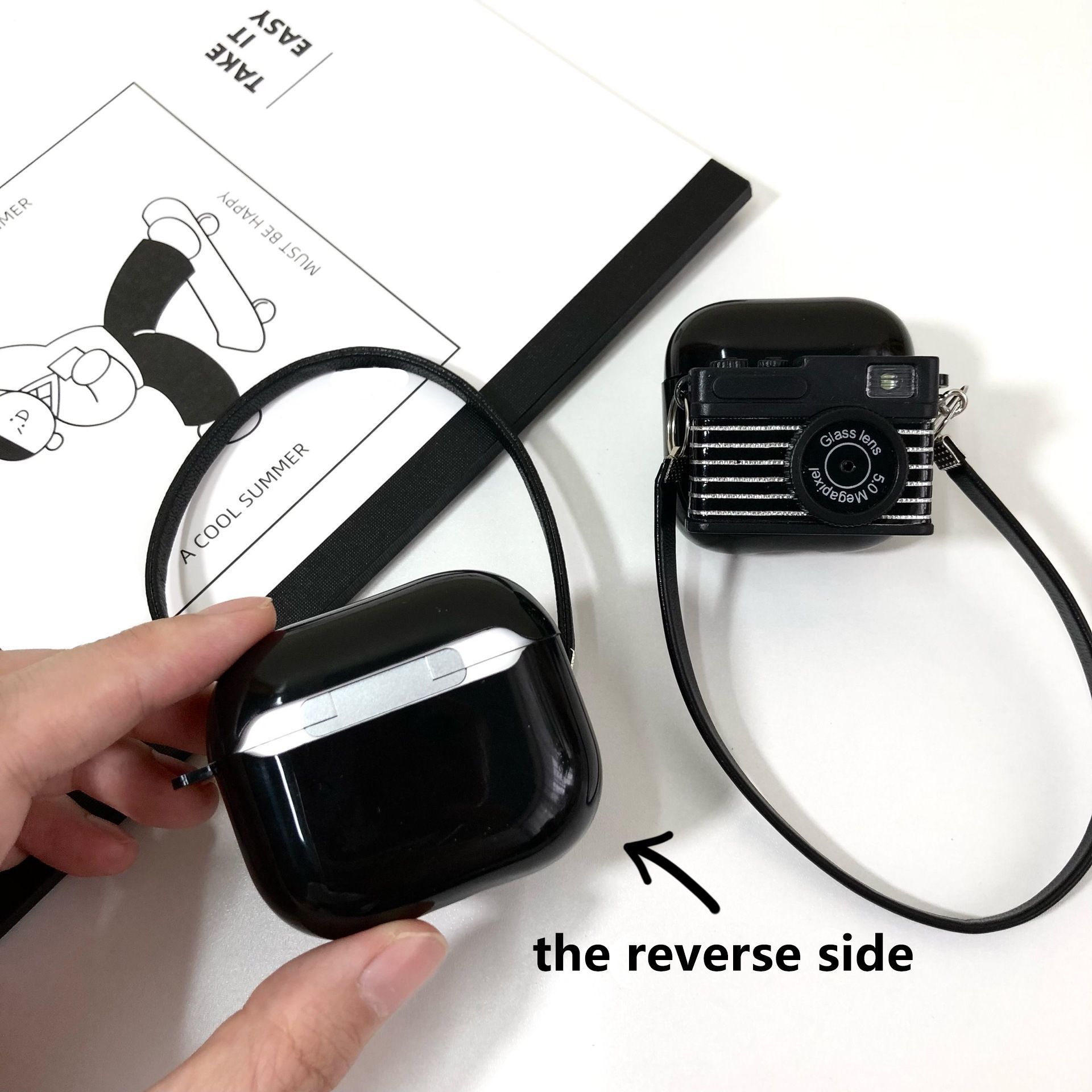 striped light-emitting and sound-making camera AirPods 1/2 - Image 4