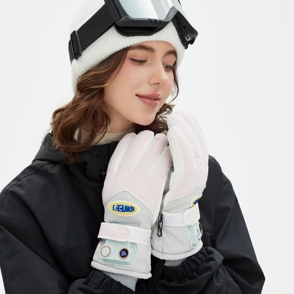 Windproof Water-Repellent Fleece-Lined Self-Heating Gloves Pink - Image 1