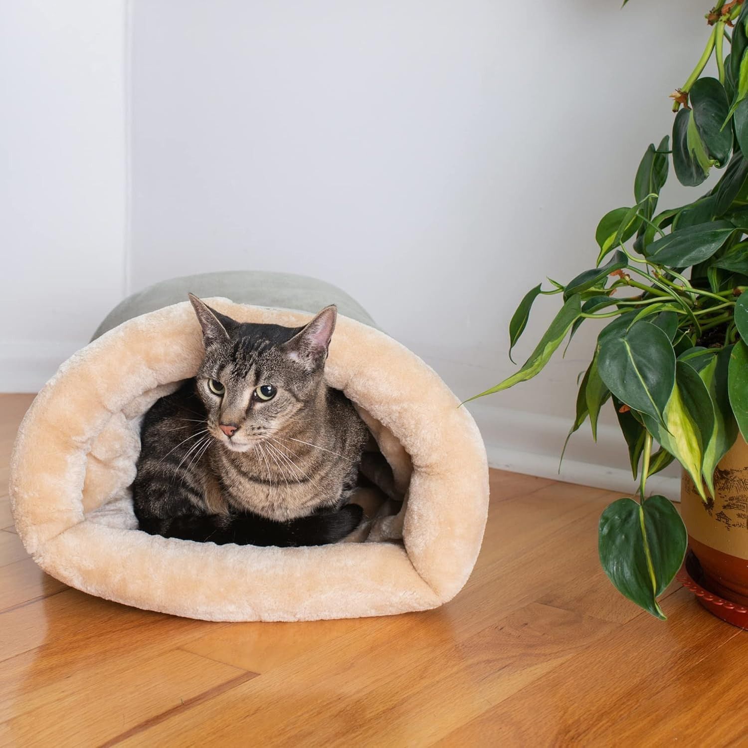 Universal Pet Warm Bed Dark Brown - Image 3