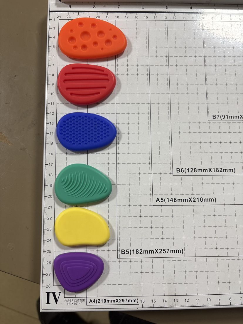 5Packs Silicone Sensory Stones New - Image 7