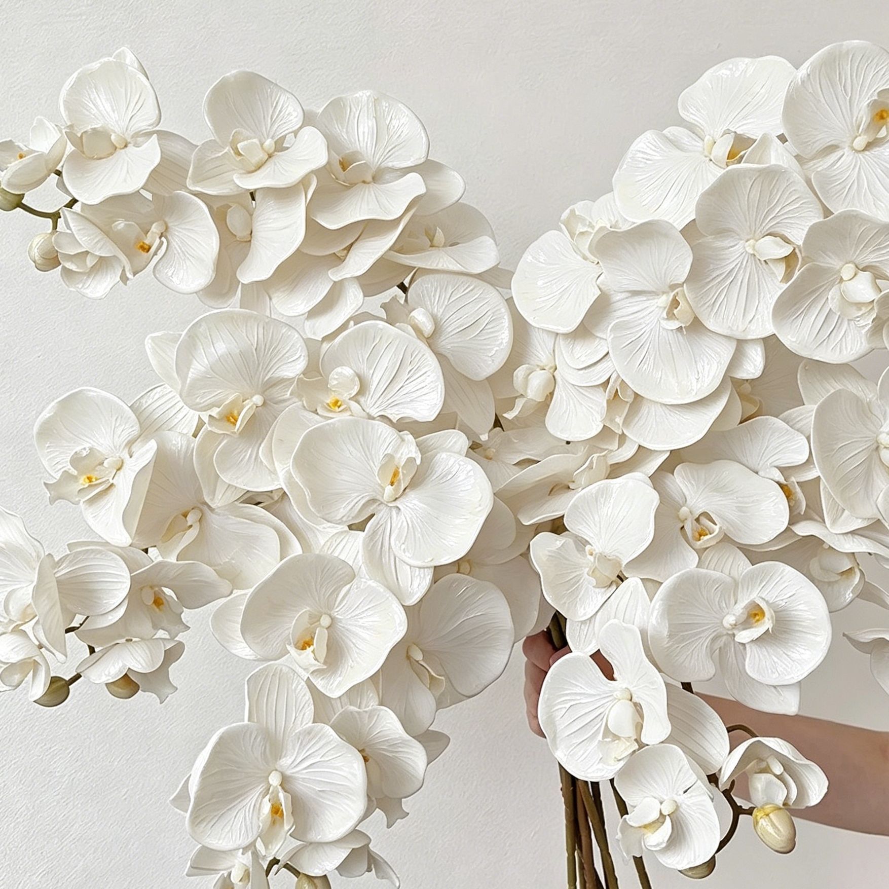 Artificial Oil Painting Phalaenopsis, Jade White, 1 Pack - Image 4