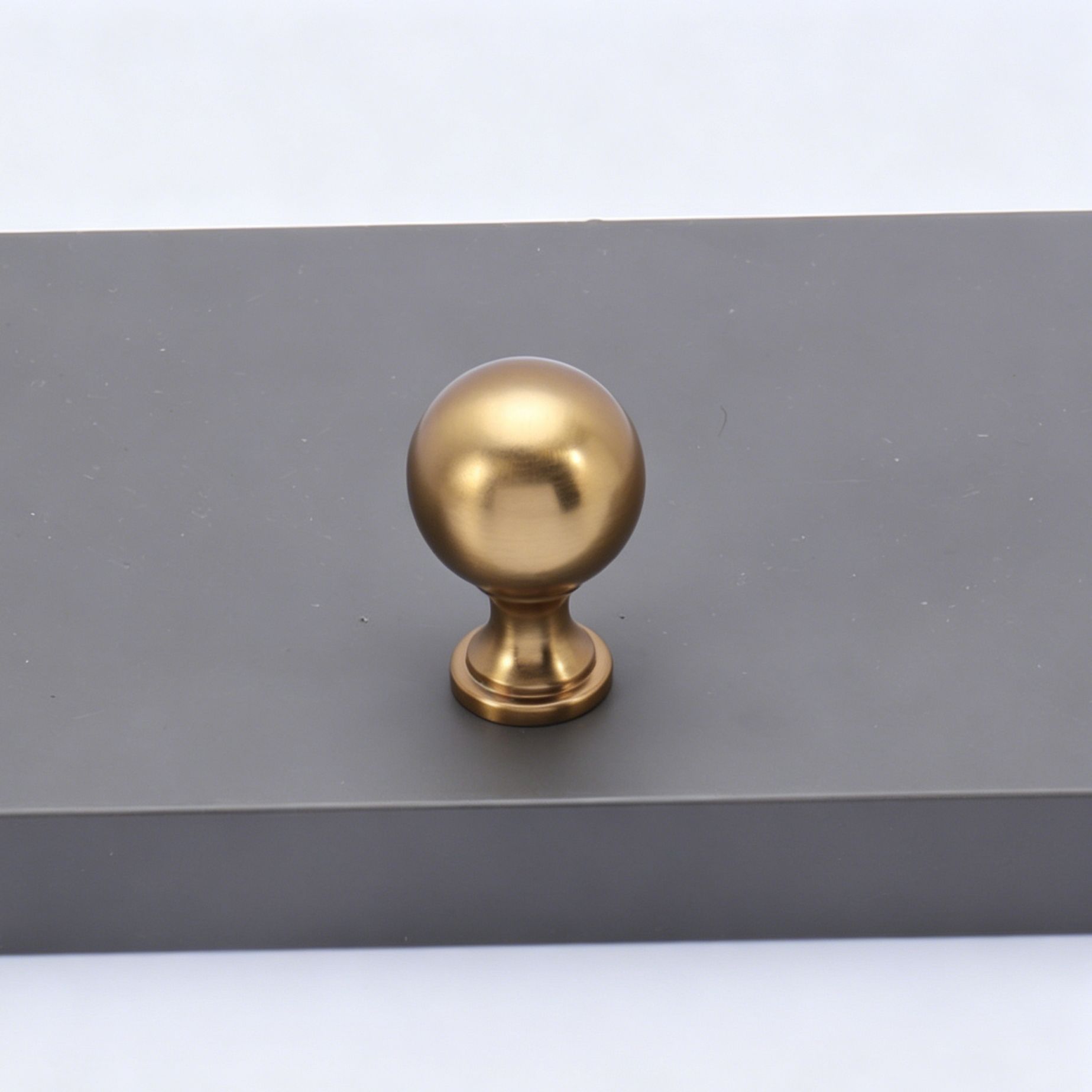 Smooth Round Ball Single Hole Cabinet Knob 2pcs - Image 1