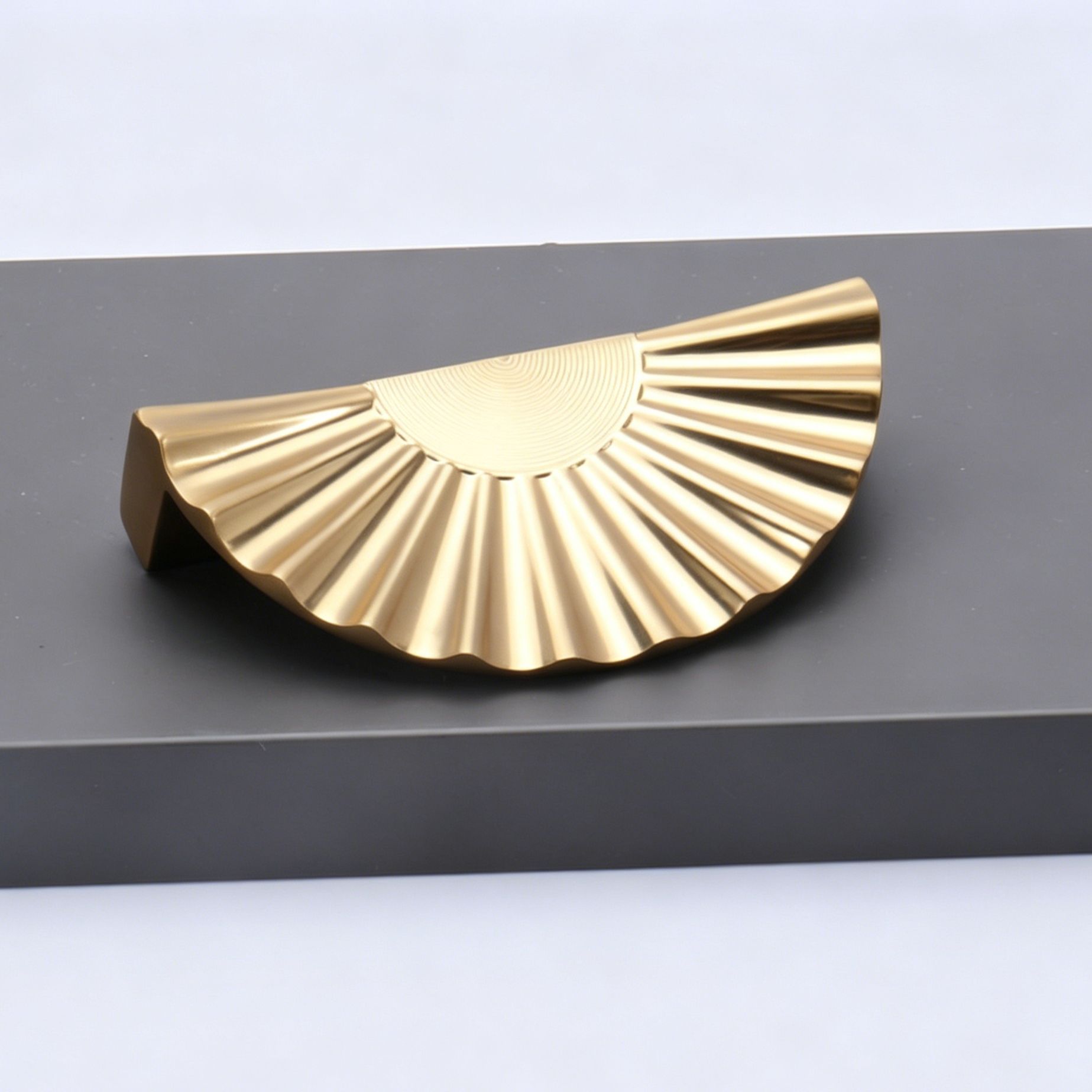 64mm Hole Spacing Pleated Fan Cabinet Pull 2pcs - Image 1