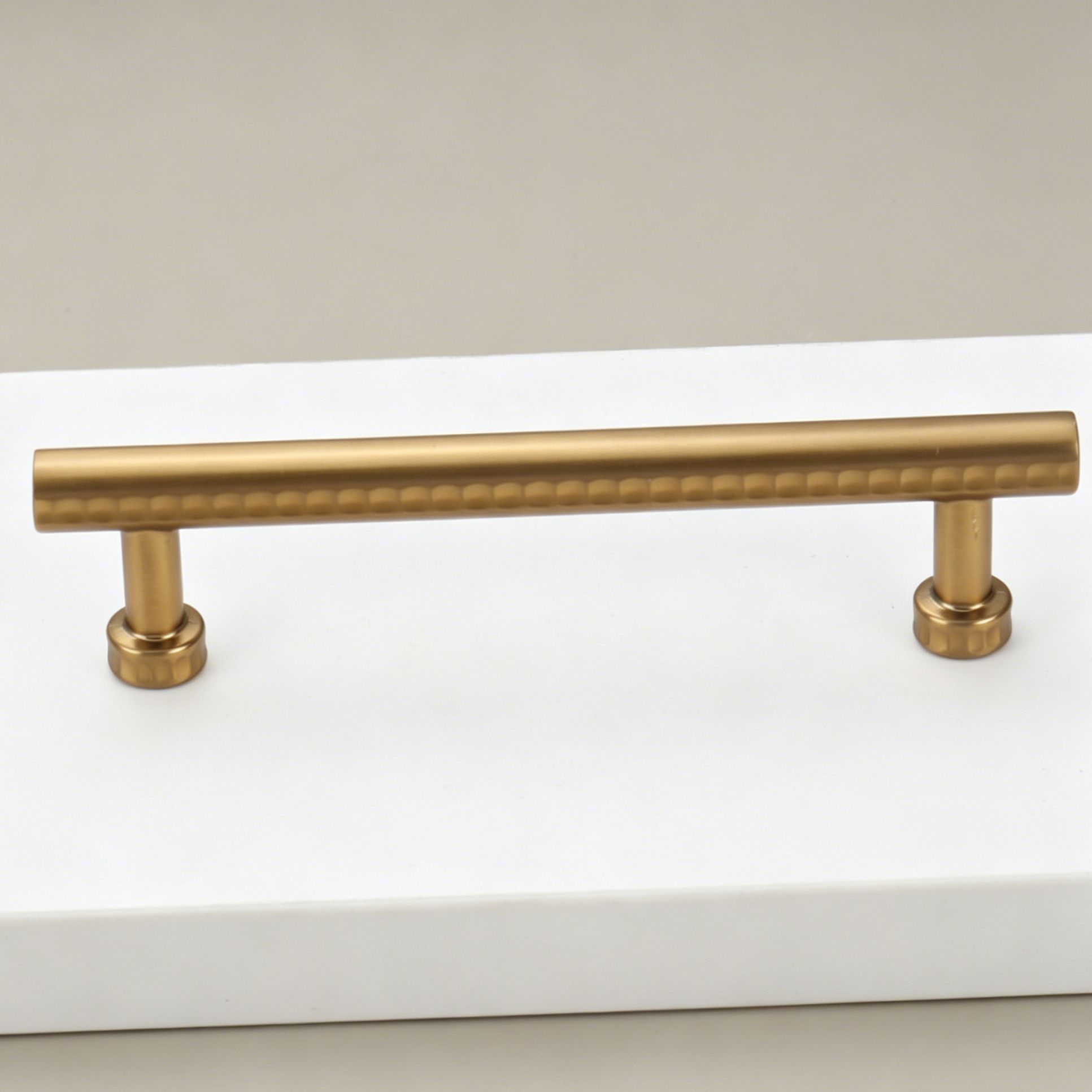 96mm Hole Spacing Hammered Tube Cabinet Pull 4pcs - Image 1