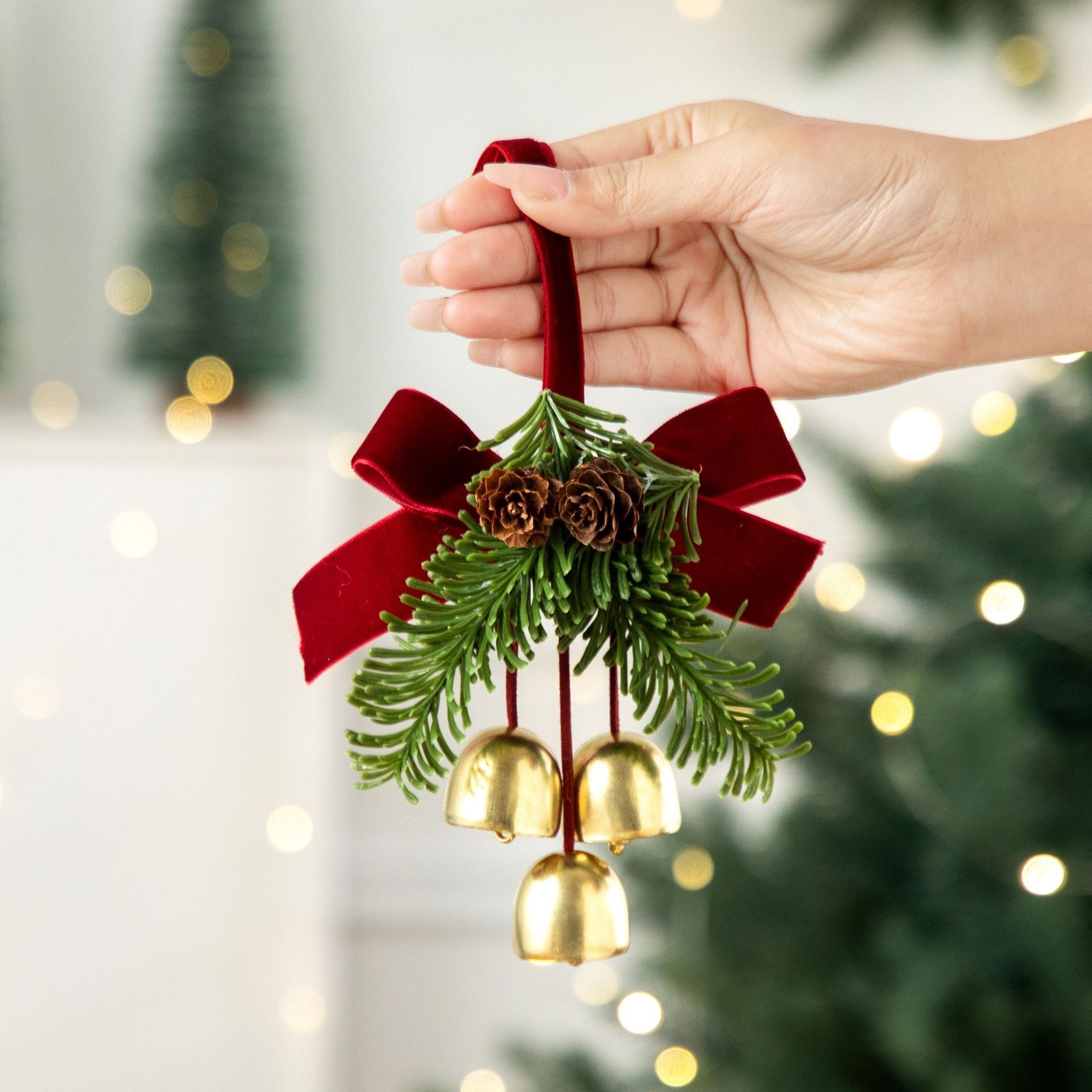 D5 Pinecone Triple Bells Red 2 Pack - Image 1