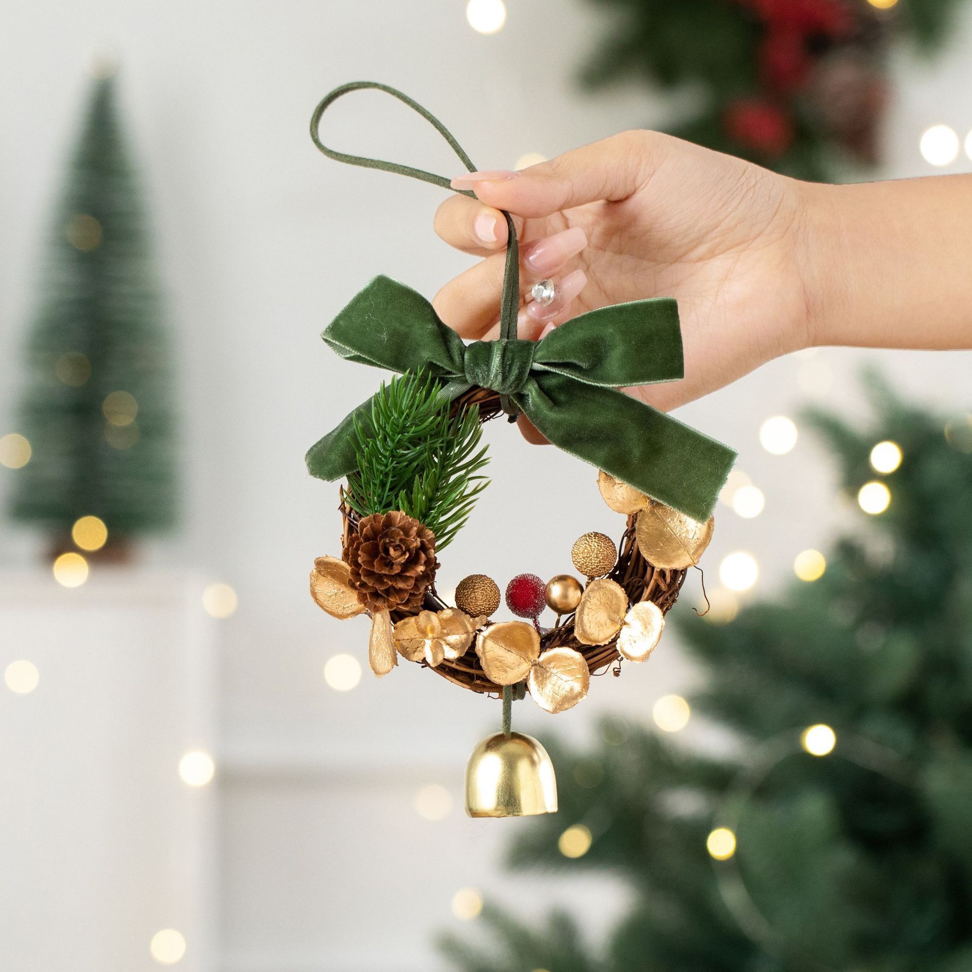 D9 Christmas Pine Wreath Ornament Green 2 Pack - Image 1