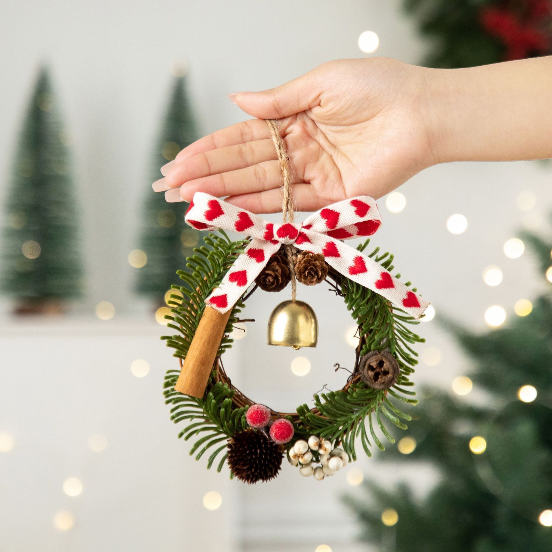 D10 Christmas Wreath Ornament Heart 2 Pack - Image 1