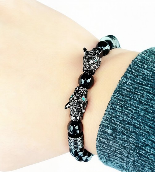 golden Leopard Print Men's Bracelet: Polished Black Stone Beads with Inlaid Diamond Leopard Head, 175-200mm Adjustable, Embodying Wild and Sophisticated Wrist Fashion. - Image 7
