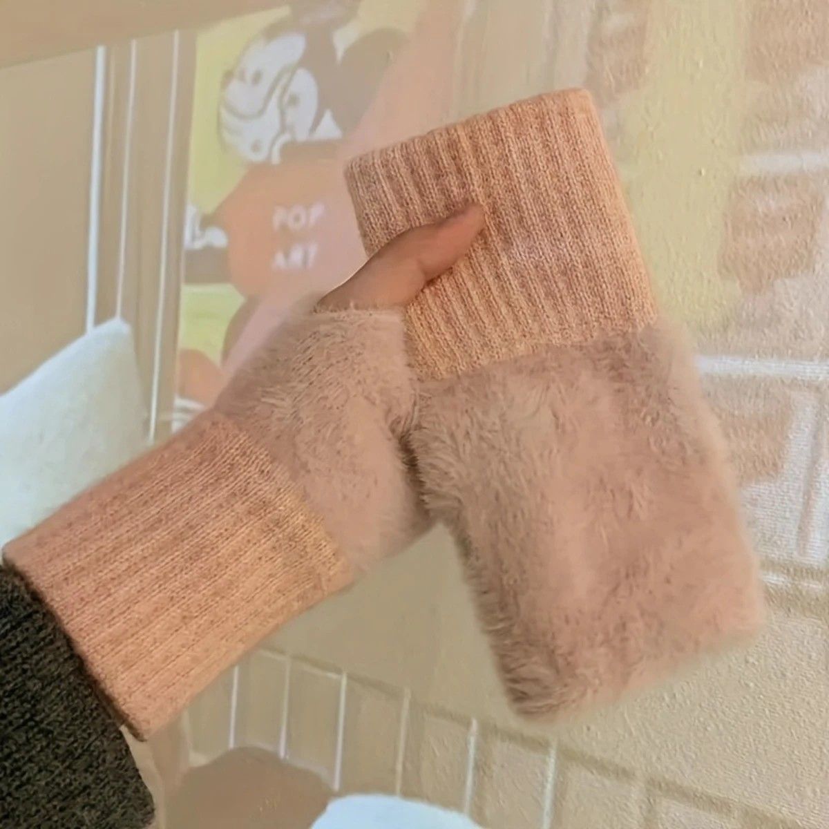 Women's Comfortable Fingerless Gloves - Soft, Warm, and Fashionable Pure White Winter Gloves, Suitable for Cold Weather or Casual Wear, Hand Washable, Ladies' Gloves..khaki - Image 3