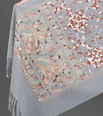 European-American Style Auspicious Embroidered Shawl Scarf, High-End Autumn & Winter Warm Outfit(WHITE) - Image 6
