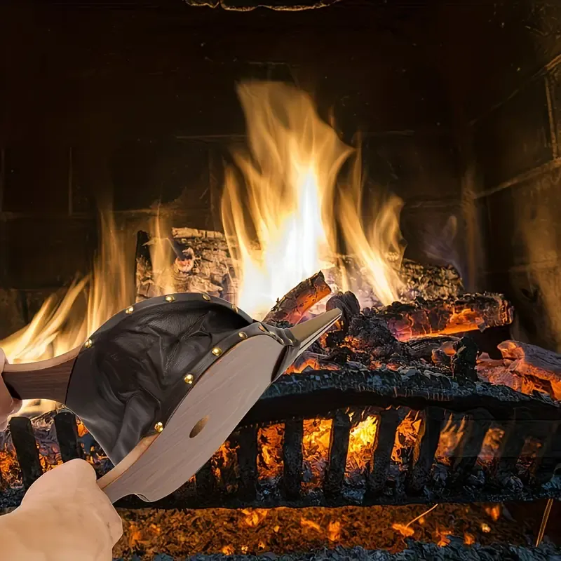 A Winter Must-Have? Vintage Wooden Bellows Become TikTok's New Favorite, Going Viral for Both Fireplace and Camping Use - Image 4