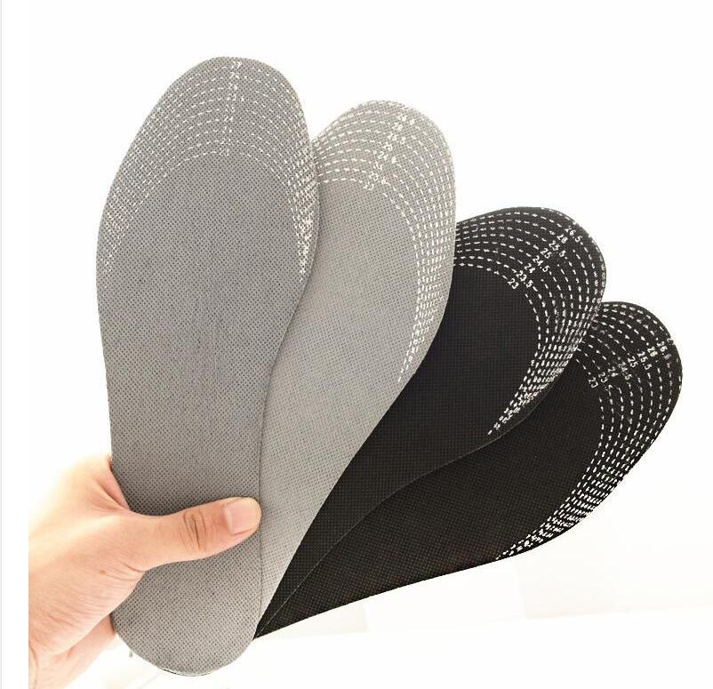 pairs of moisture-absorbing and odor-neutralizing shoe insoles with activated carbon for natural elimination of bad odors - Image 2