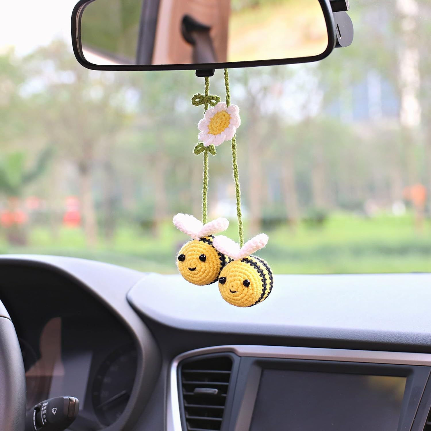 Crochet Bee Car Rear View Mirror Holder, Cute Bumblebee Hanging Ornament, Gift for Bee Lovers, Crochet Lovely Bag Ornament, Automotive Interior Decorations - Image 6