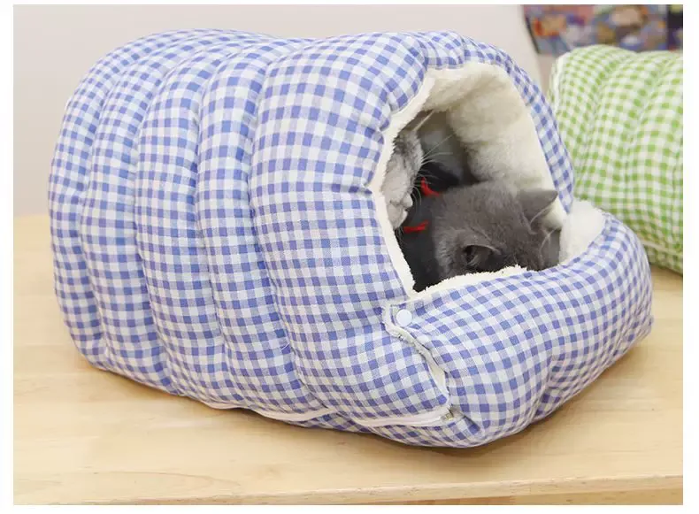 Blue‑and‑white colourway Winter Warm Half‑Closed Cat Cave Bed, Polar‑Fleece Lined Checkered Washable Pet Nest Bed for Small Cats & Puppies - Image 2