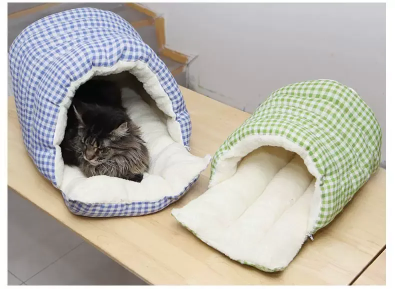 Blue‑and‑white colourway Winter Warm Half‑Closed Cat Cave Bed, Polar‑Fleece Lined Checkered Washable Pet Nest Bed for Small Cats & Puppies - Image 3