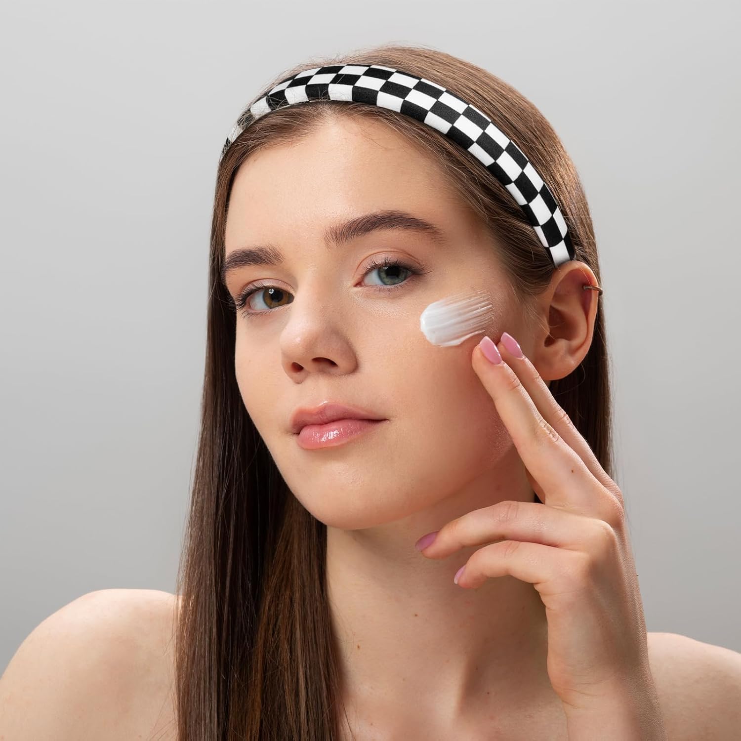 Xindojuz 1 PCS Buffalo Plaid Headband for Women, Black and White Checkered Headbands Non Slip Sponge Puffy Gingham Head Bands for Women Girls Christmas Party Hair Accessories Check Hairbands - Image 2