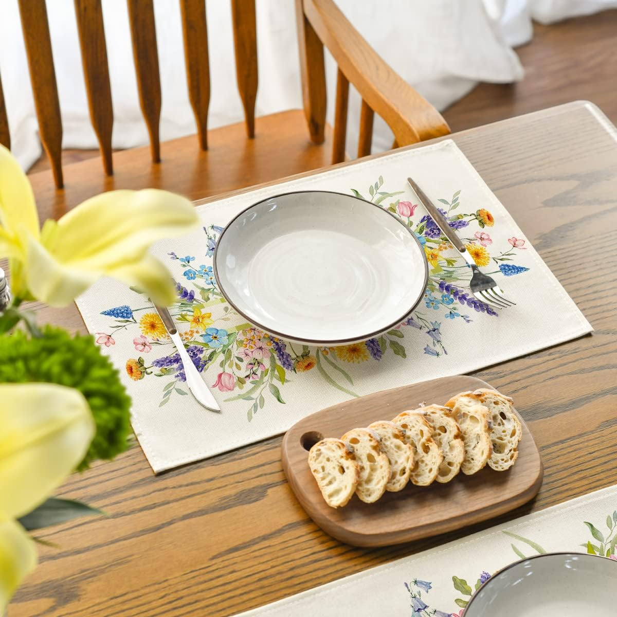 Bloom Flowers Tulip Spring Placemats Set of 4, 12x18 Inch Seasonal Table Mats for Party Kitchen Dining Decoration - Image 3